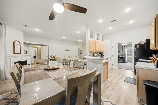 1518 Taramore Drive, 303, Florence, KY 41042