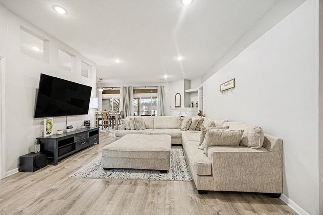 1518 Taramore Drive, 303, Florence, KY 41042