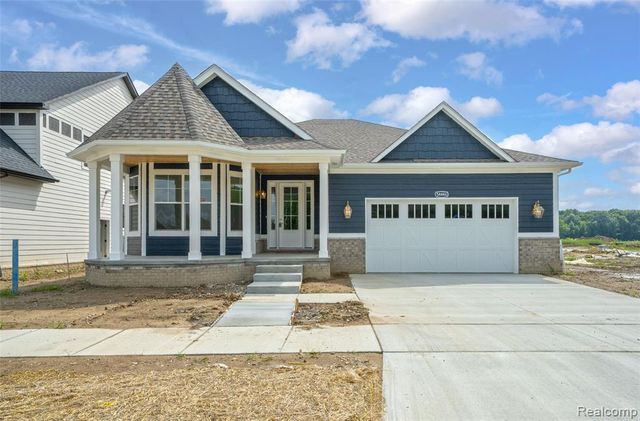 54446 Brenda Drive, Macomb, MI 48042