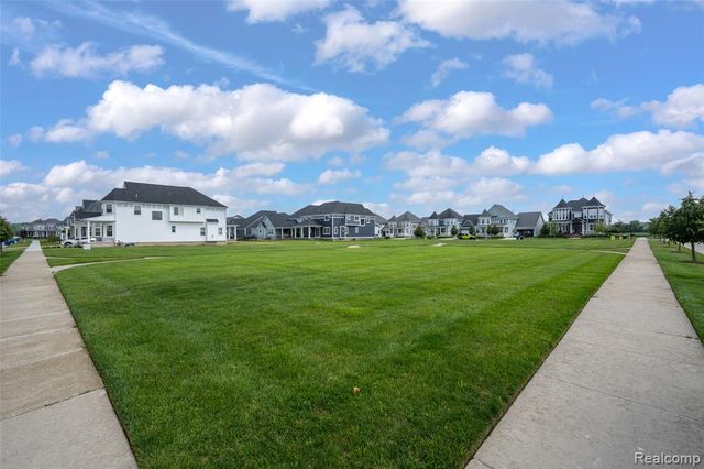 54446 Brenda Drive, Macomb, MI 48042
