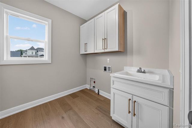 54446 Brenda Drive, Macomb, MI 48042