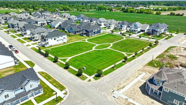 54446 Brenda Drive, Macomb, MI 48042
