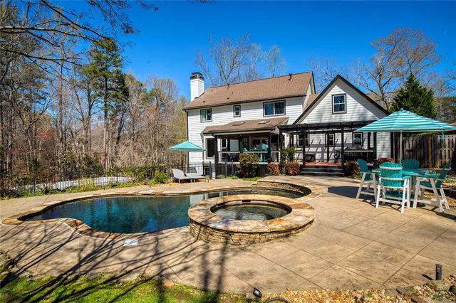 325 Destiny Trace, Alpharetta, GA 30009