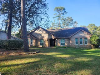 1306 Trailwood Village Drive, Houston, TX 77339
