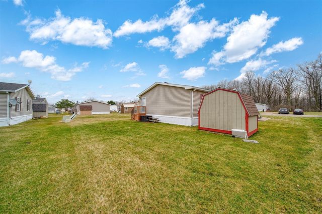260 Storr, Adrian, MI 49221