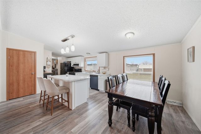 260 Storr, Adrian, MI 49221