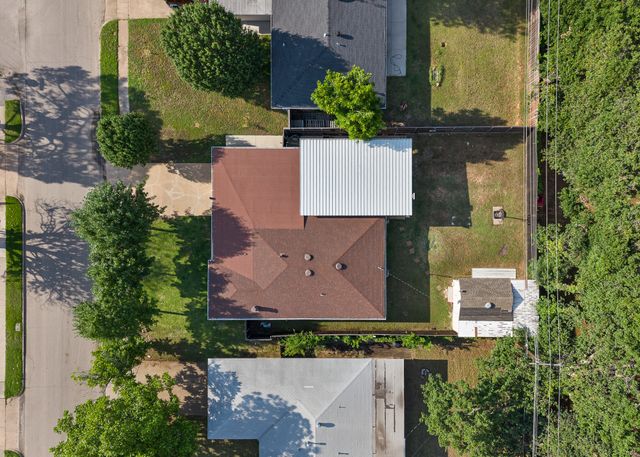 2010 William Brewster Street, Irving, TX 75061