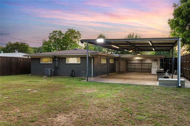 2010 William Brewster Street, Irving, TX 75061