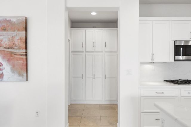 1044 Callander Way, Folsom, CA 95630