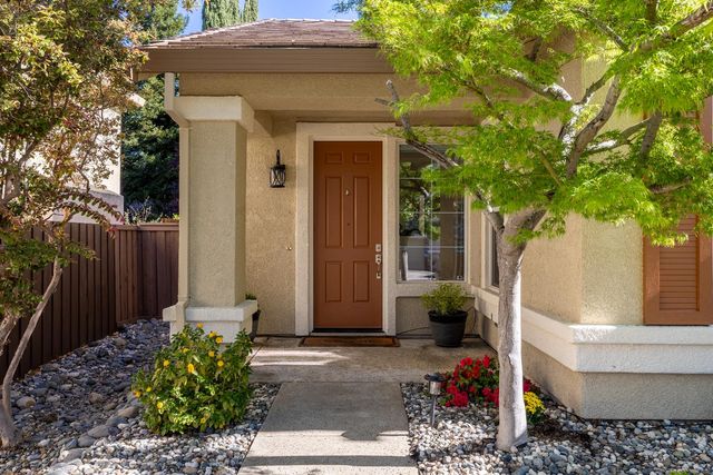 1044 Callander Way, Folsom, CA 95630