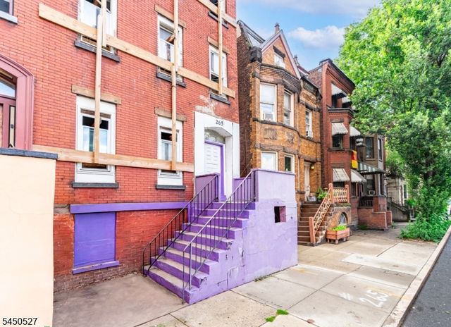 265 Dr Martin Luther King J, Newark City, NJ 07102