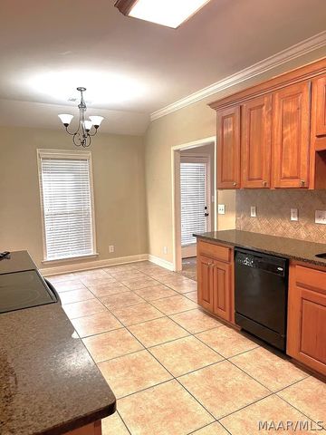 168 Woodhaven Lane, Wetumpka, AL 36093