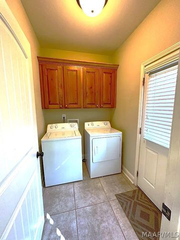 168 Woodhaven Lane, Wetumpka, AL 36093