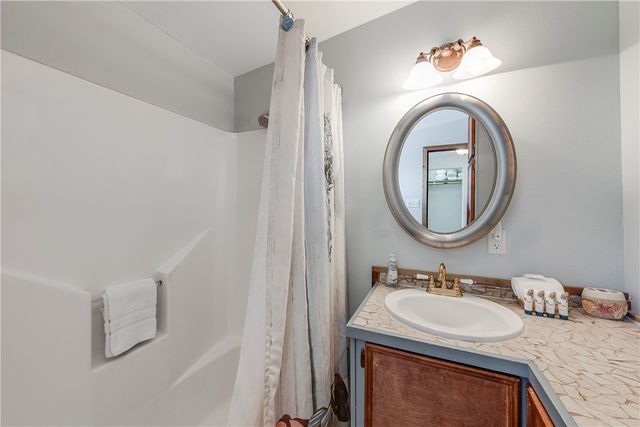 614 Sandpiper Cr, Port Aransas, TX 78373