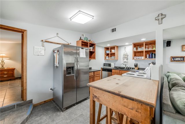 614 Sandpiper Cr, Port Aransas, TX 78373