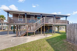 614 Sandpiper Cr, Port Aransas, TX 78373