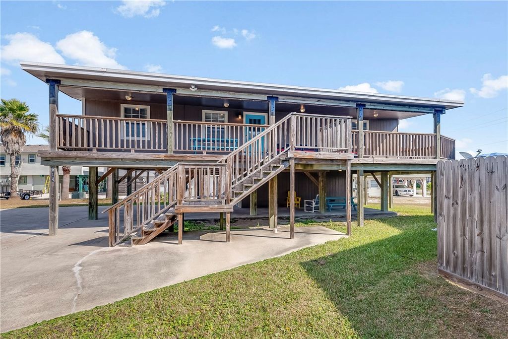 614 Sandpiper Cr, Port Aransas, TX 78373