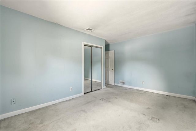 346 South, Foxboro, MA 02035