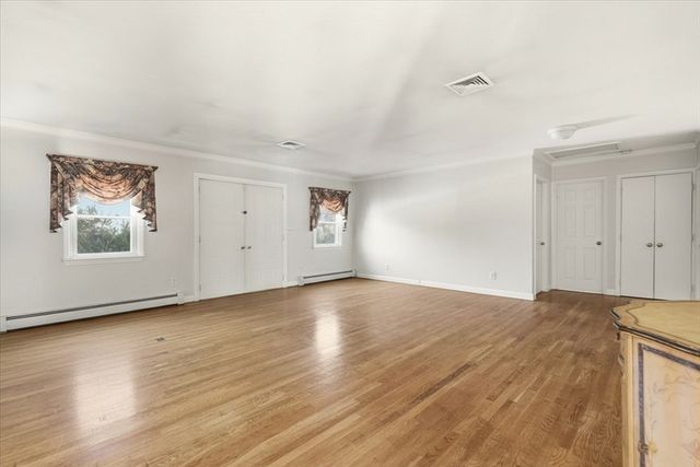 346 South, Foxboro, MA 02035