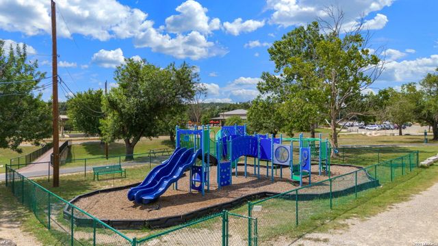 257 DEER CROSS LN, San Antonio, TX 78260