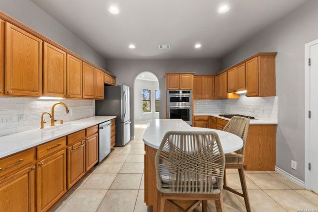 257 DEER CROSS LN, San Antonio, TX 78260