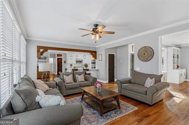 4027 Hickory Fairway Drive, Woodstock, GA 30188