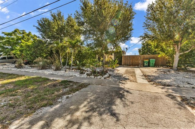 3448 EASY STREET, Port Charlotte, FL 33952