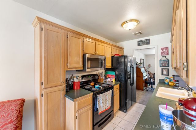 720 W El Paso Street, Broken Arrow, OK 74012
