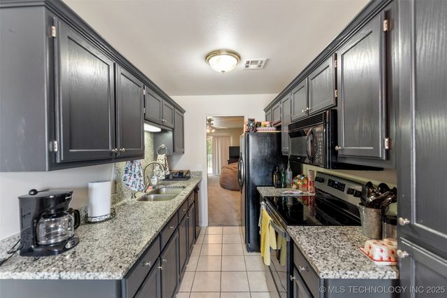 720 W El Paso Street, Broken Arrow, OK 74012
