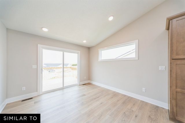 5516 NE Briarwood Drive, Ankeny, IA 50021