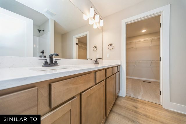 5516 NE Briarwood Drive, Ankeny, IA 50021