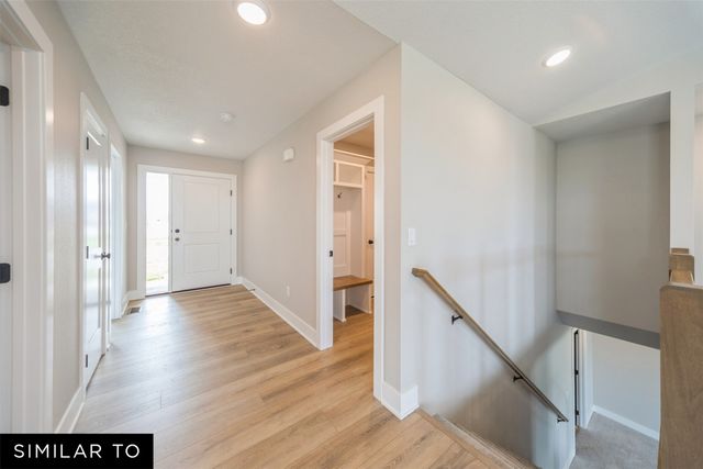 5516 NE Briarwood Drive, Ankeny, IA 50021