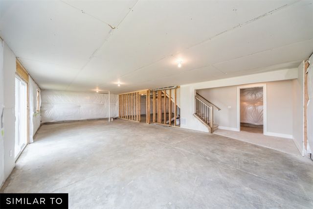 5516 NE Briarwood Drive, Ankeny, IA 50021