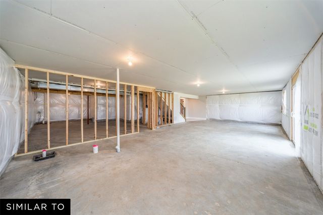 5516 NE Briarwood Drive, Ankeny, IA 50021