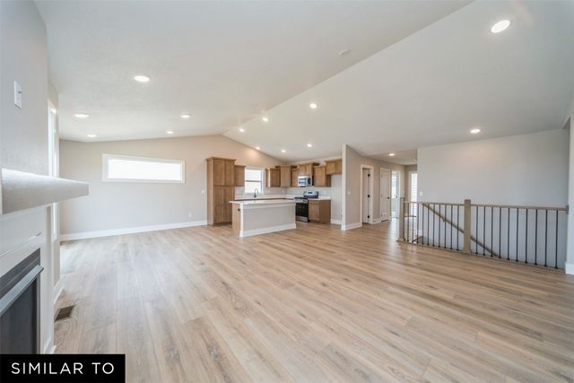 5516 NE Briarwood Drive, Ankeny, IA 50021