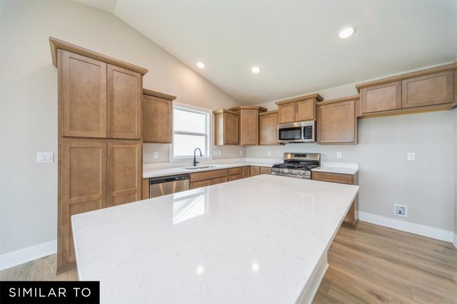 5516 NE Briarwood Drive, Ankeny, IA 50021