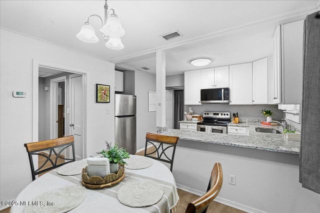 5250 FREMONT Street, Jacksonville, FL 32210