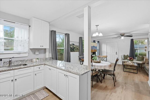 5250 FREMONT Street, Jacksonville, FL 32210