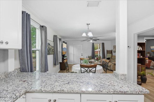 5250 FREMONT Street, Jacksonville, FL 32210