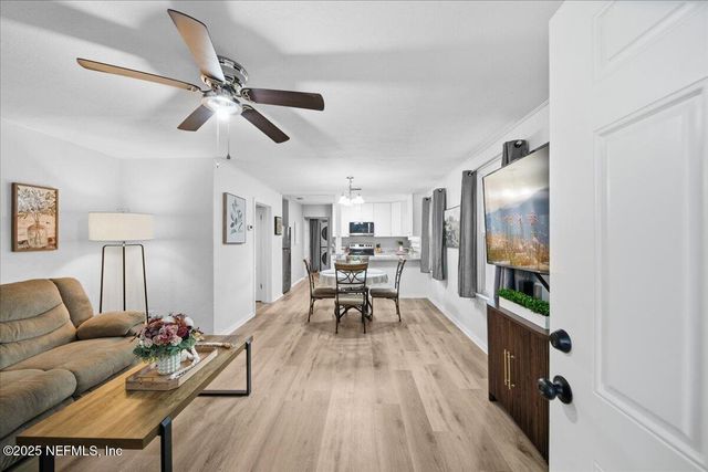 5250 FREMONT Street, Jacksonville, FL 32210