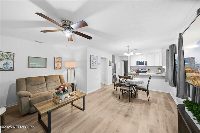 5250 FREMONT Street, Jacksonville, FL 32210