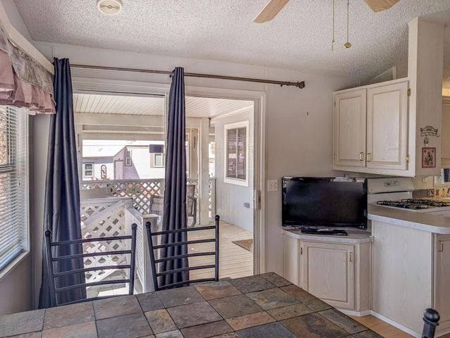 70200 Dillon Road 517, Desert Hot Springs, CA 92241