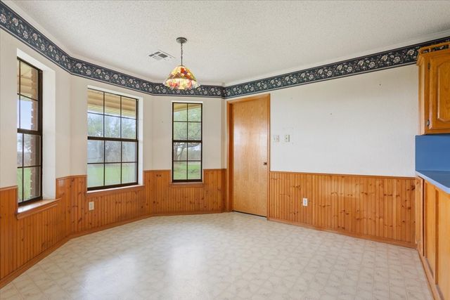 146 Indian Paint Brush, Eddy, TX 76524