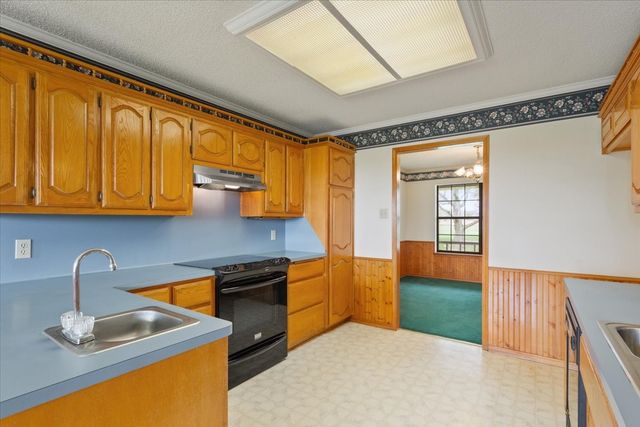 146 Indian Paint Brush, Eddy, TX 76524