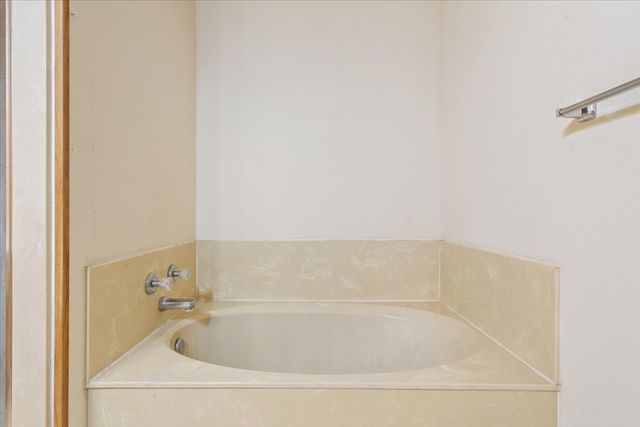 146 Indian Paint Brush, Eddy, TX 76524