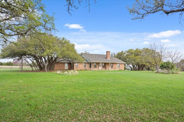 146 Indian Paint Brush, Eddy, TX 76524