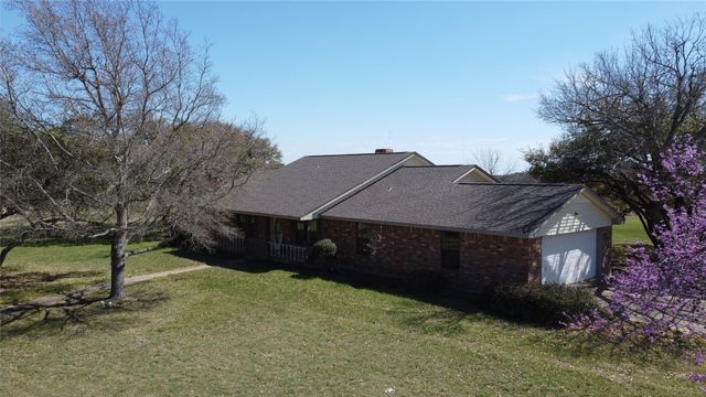 146 Indian Paint Brush, Eddy, TX 76524