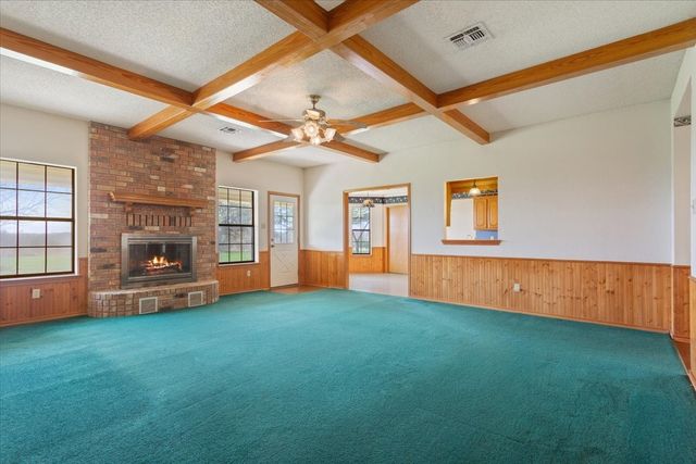 146 Indian Paint Brush, Eddy, TX 76524