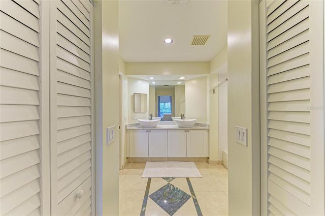 3605 54TH DRIVE W 101, Bradenton, FL 34210