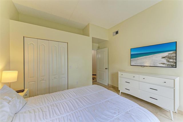 3605 54TH DRIVE W 101, Bradenton, FL 34210